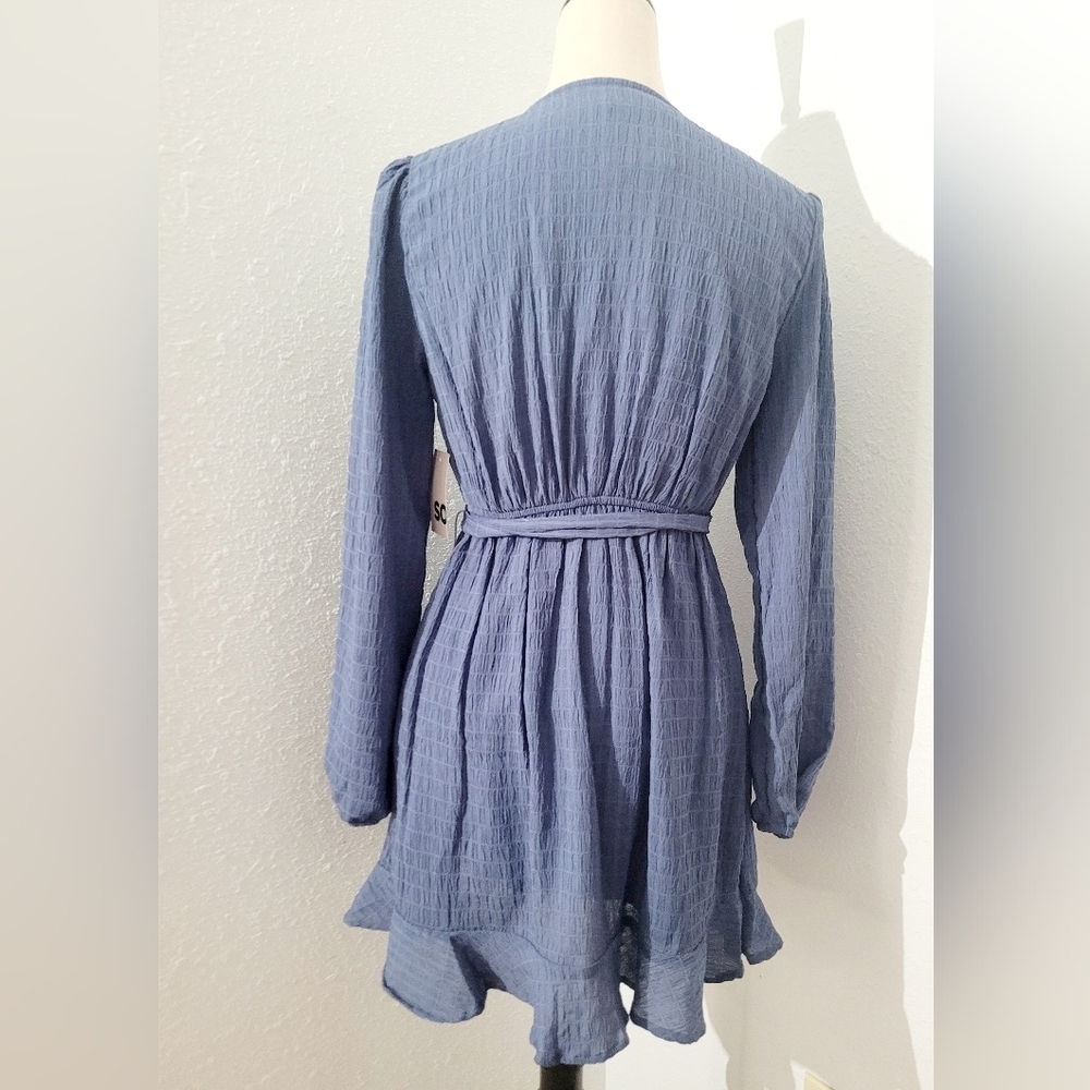 SO Woman's Faux Wrap Ruffle Hem Dress Blue Textured Long Sleeve Size Medium NEW - Picture 4 of 13